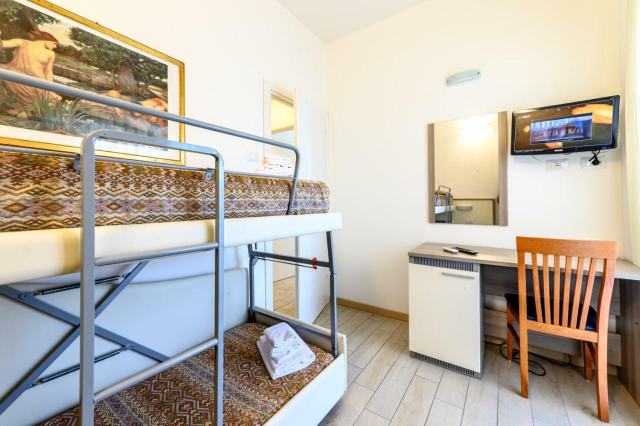 Hotel St Gregory Park ريميني المظهر الخارجي الصورة